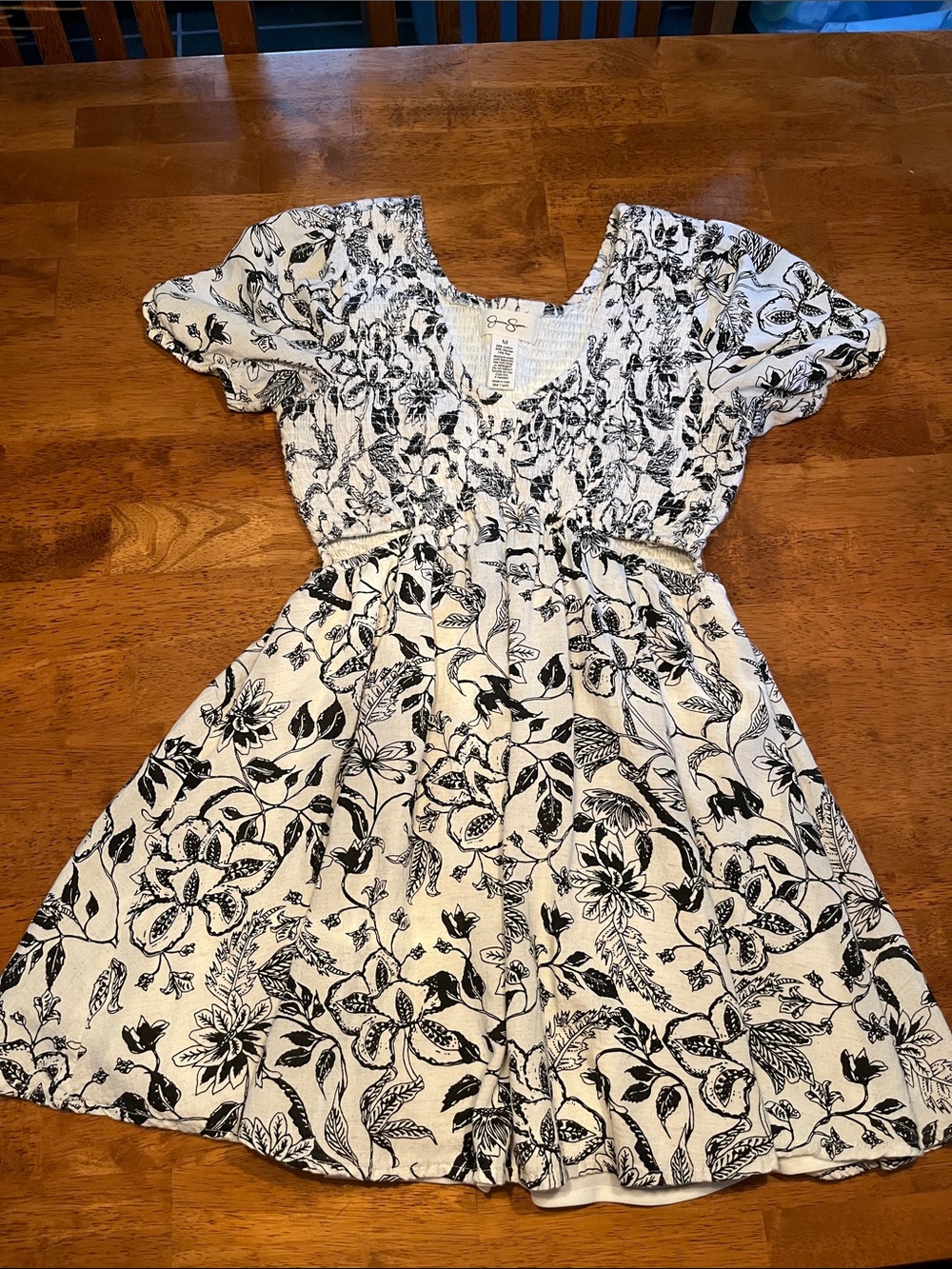 Jessica Simpson White and Black Floral Short Dress